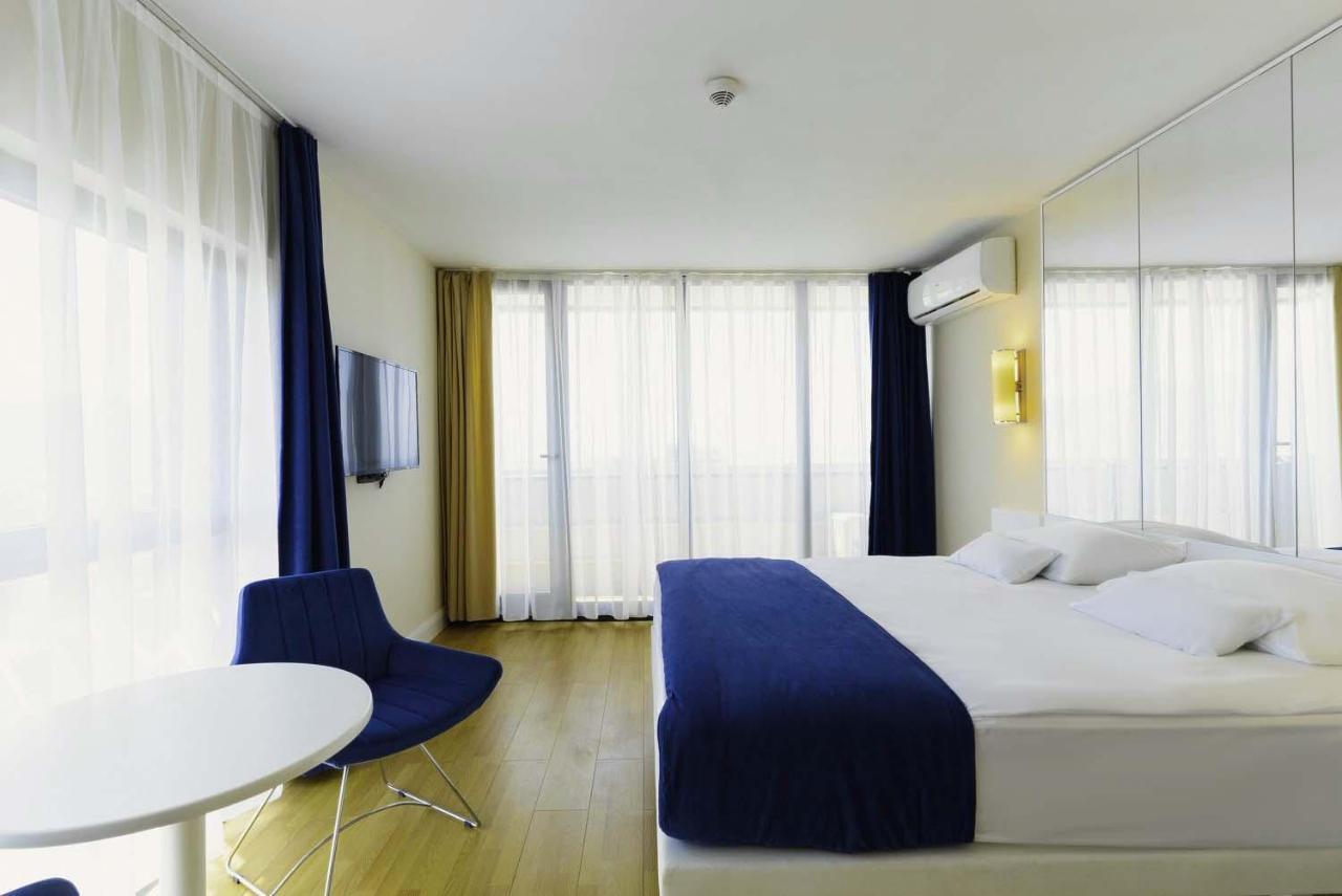 Elegance Sea View Aparthotel In Orbi City บาทูมิ ภายนอก รูปภาพ