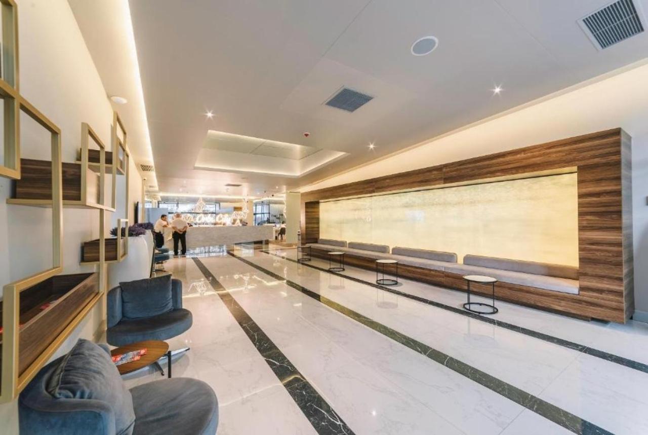 Elegance Sea View Aparthotel In Orbi City บาทูมิ ภายนอก รูปภาพ
