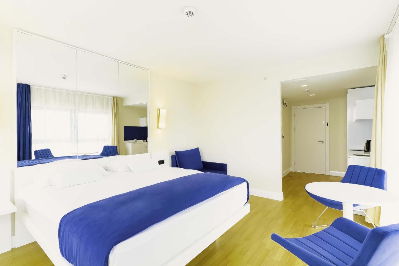 Elegance Sea View Aparthotel In Orbi City บาทูมิ ภายนอก รูปภาพ
