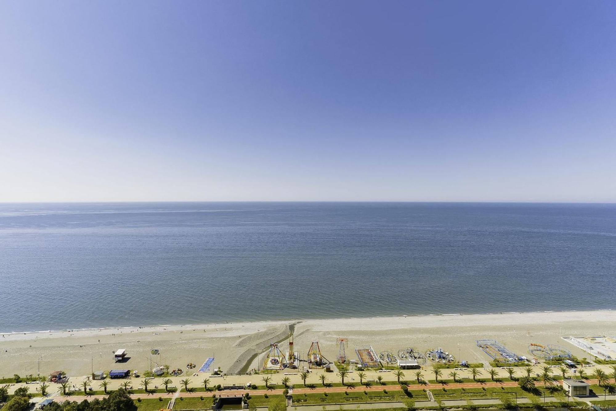 Elegance Sea View Aparthotel In Orbi City บาทูมิ ภายนอก รูปภาพ